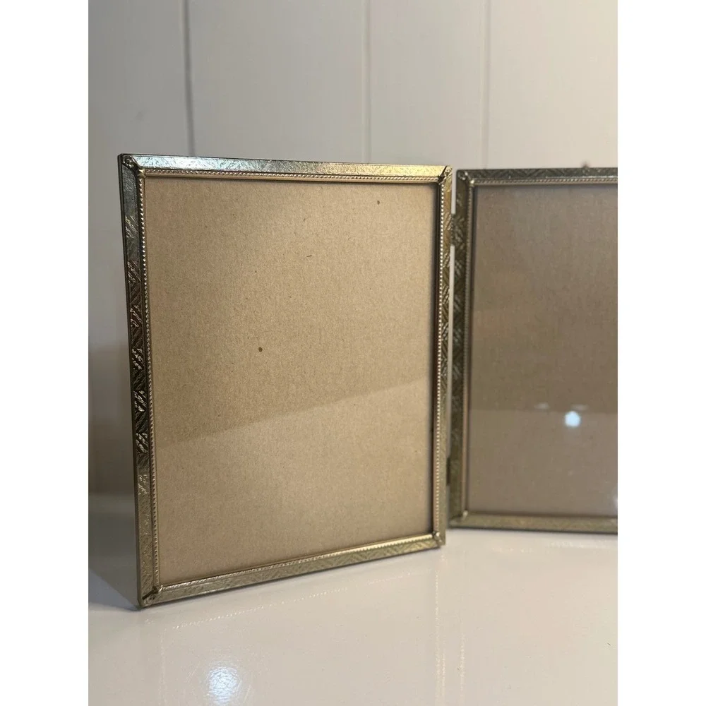VTG‎ Triple Folding Picture Frame Gold Toned Metal Ornate Etched 8x10 Hollywood